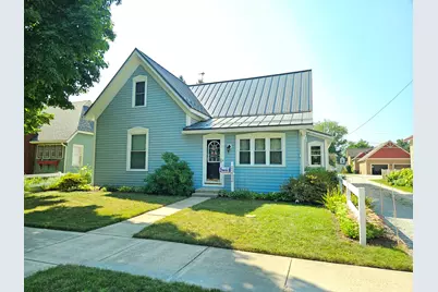 114 W Chestnut Street, New Carlisle, IN 46552 - Photo 1