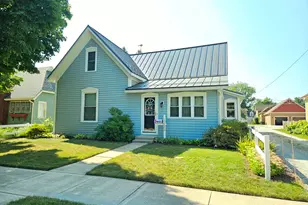 114 W Chestnut St, New Carlisle, IN 46552 - Photo 1