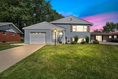 735 N Glenwood Avenue, Griffith, IN 46319 - Photo 1