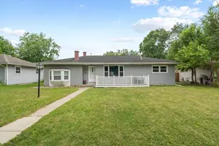 1221 W 38th Pl, Hobart, IN 46342 - Photo 1