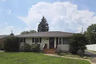 9326 Idlewild Dr, Highland, IN 46322 - Photo 1