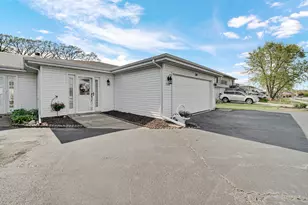 209 Barbara Jean Dr, Schererville, IN 46375 - Photo 1