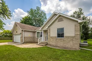 7416 N 200 W, Rensselaer, IN 47978 - Photo 1