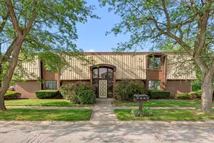 2494 W 63rd Ave, Merrillville, IN 46410 - Photo 1