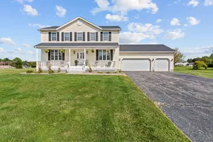 654 Pioneer Pass, Valparaiso, IN 46383 - Photo 1