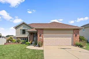 300 W 128th Pl, Crown Point, IN 46307 - Photo 1