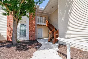 662 Forest Glen Dr, Valparaiso, IN 46385 - Photo 1