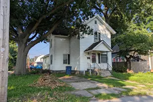 421 Kenwood St, La Porte, IN 46350 - Photo 1