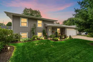 749 N Wheeler St, Griffith, IN 46319 - Photo 1