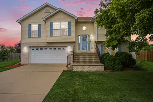 182 Quail Dr, Hobart, IN 46342 - Photo 1