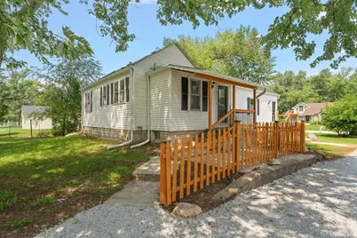 5811 Stone Avenue, Portage, IN 46368 - Photo 1