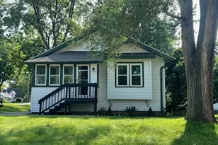 610 Elmhurst Ave, Valparaiso, IN 46385 - Photo 1