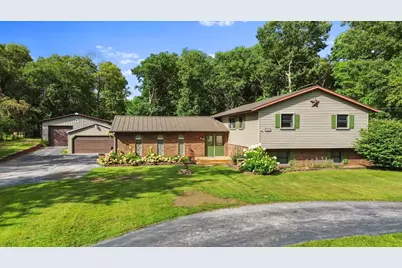 5592 E 1100 N, Demotte, IN 46310 - Photo 1