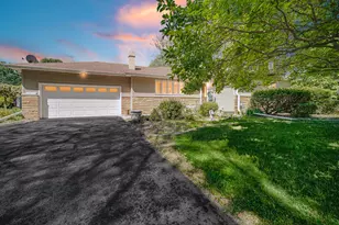 9016 Lee Pl, Crown Point, IN 46307 - Photo 1