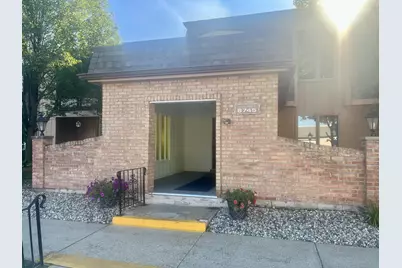 8745 Janeway Court #4, Munster, IN 46321 - Photo 1