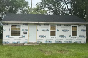 1135 Floyd St, Gary, IN 46403 - Photo 1