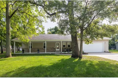 621 Dogwood Street NW, Demotte, IN 46310 - Photo 1