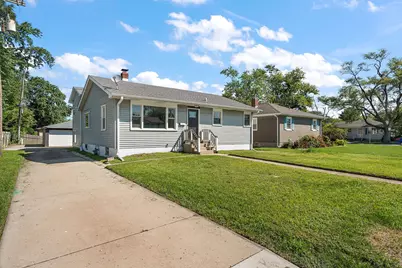 114 E Glen Park Avenue, Griffith, IN 46319 - Photo 1