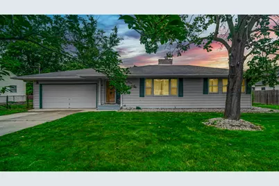 810 W 8th Street, Hobart, IN 46342 - Photo 1