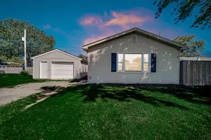 320 Tyler St, Hobart, IN 46342 - Photo 1