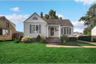 2826 Garfield Avenue, Highland, IN 46322 - Photo 1