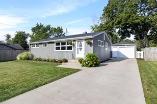 549 Ridgelawn St, Crown Point, IN 46307 - Photo 1