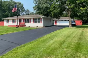 156 Coolwood Dr, Valparaiso, IN 46385 - Photo 1