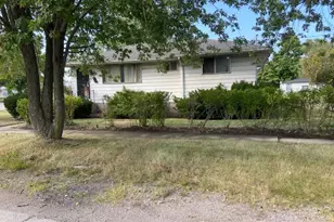 1985 M L King Dr, Gary, IN 46407 - Photo 1