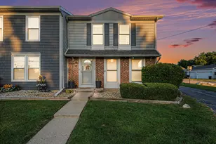 3912 Campbell St, Valparaiso, IN 46385 - Photo 1