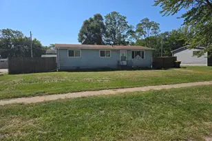 81 Lincoln Ave, Hobart, IN 46342 - Photo 1