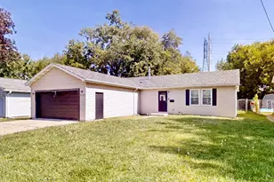 7125 Lindberg Ave, Hammond, IN 46323 - Photo 1