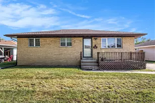 9343 Saric Dr, Highland, IN 46322 - Photo 1