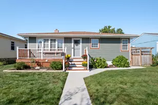 738 N Raymond St, Griffith, IN 46319 - Photo 1