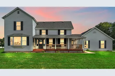 627 E 300 S, Valparaiso, IN 46383 - Photo 1