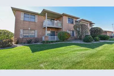 9735 Wildwood Court #1a, Highland, IN 46322 - Photo 1