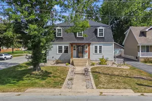 8505 White Oak Ave, Munster, IN 46321 - Photo 1