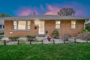 842 N Jay St, Griffith, IN 46319 - Photo 1