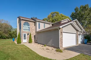 6804 Swan Ln, Schererville, IN 46375 - Photo 1