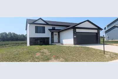 7637 Lafayette Place, Lowell, IN 46356 - Photo 1