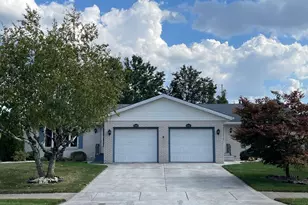 1607 Julie Dr, Schererville, IN 46375 - Photo 1