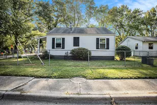 502 Circle Dr, La Porte, IN 46350 - Photo 1