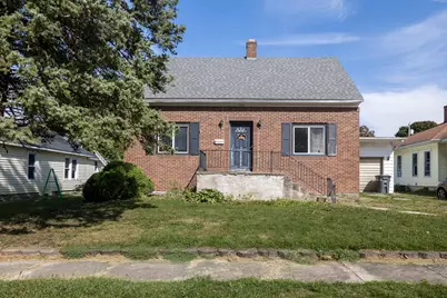 106 W Washington Street, Kentland, IN 47951 - Photo 1