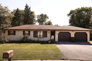 257 Green Acres Dr, Valparaiso, IN 46383 - Photo 1