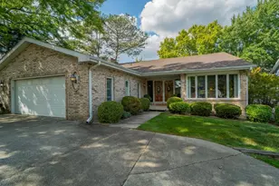 1730 Beachview Ct, Crown Point, IN 46307 - Photo 1