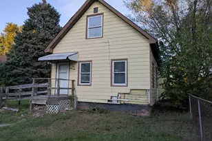 616 Cleveland Ave, Michigan City, IN 46360 - Photo 1