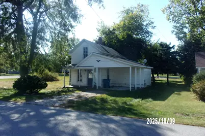 310 S Iroquois Street, Goodland, IN 47948 - Photo 1