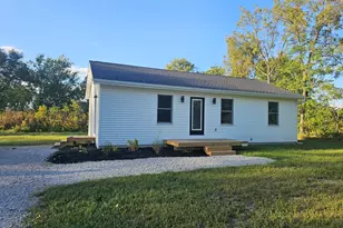 4048 E Craig St, Demotte, IN 46310 - Photo 1