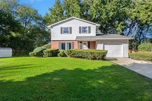 104 Hedge Ct, La Porte, IN 46350 - Photo 1