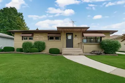 9211 Hawthorne Drive, Munster, IN 46321 - Photo 1