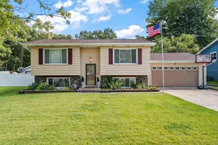 290 S Chase Dr, Crown Point, IN 46307 - Photo 1